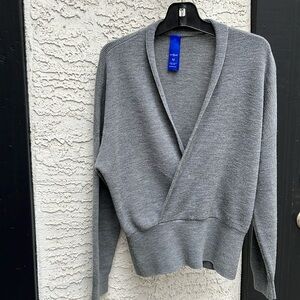 KIT & ACE Merino wool sweater size medium